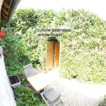 chambre mil roses Сasa de vacaciones